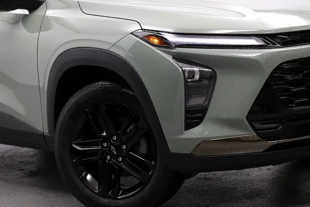 2026 Chevrolet Trax ACTIV photo 1