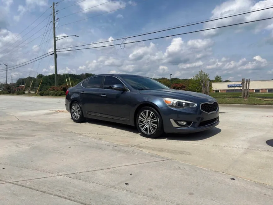 2014 Kia Cadenza Premium photo 1