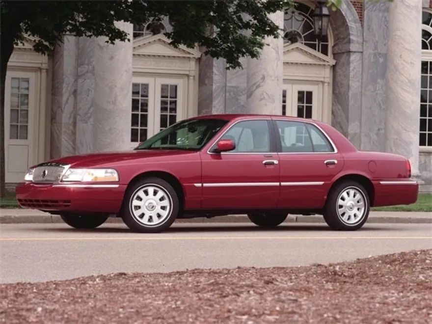 2004 Mercury Grand Marquis GS photo 1