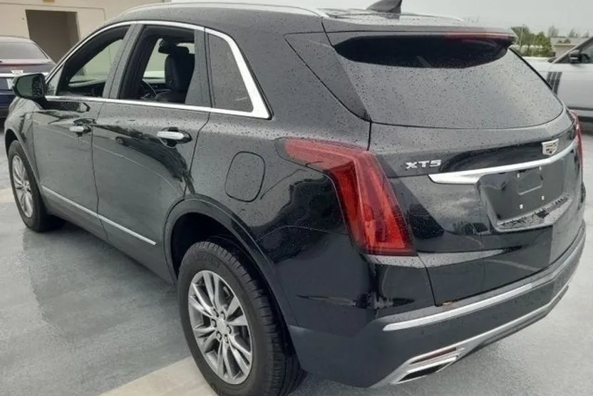 2022 Cadillac XT5 Premium Luxury photo 1
