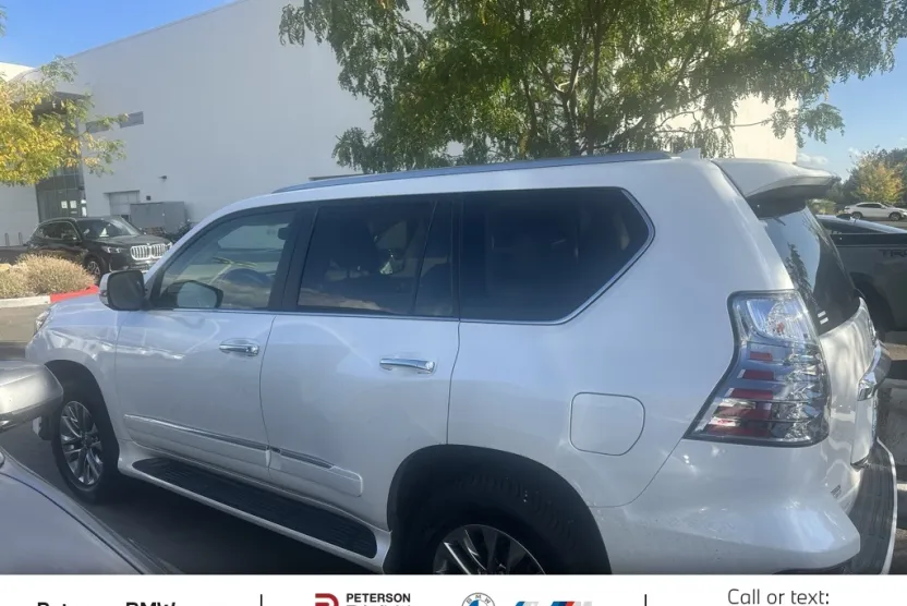 2017 Lexus GX 460 Luxury photo 1