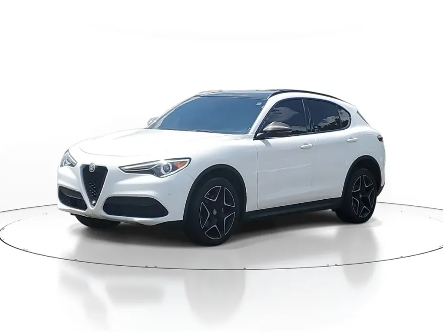 2019 Alfa Romeo Stelvio Ti Sport photo 1