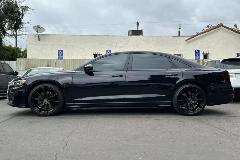 2024 Audi A8 L 55 TFSI Quattro photo 1