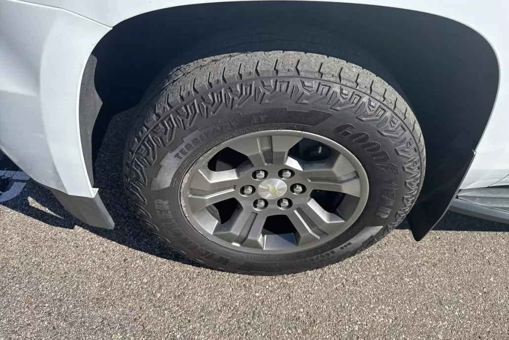 2018 Chevrolet Tahoe LS photo 1