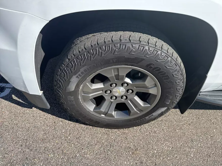 2018 Chevrolet Tahoe LS photo 1