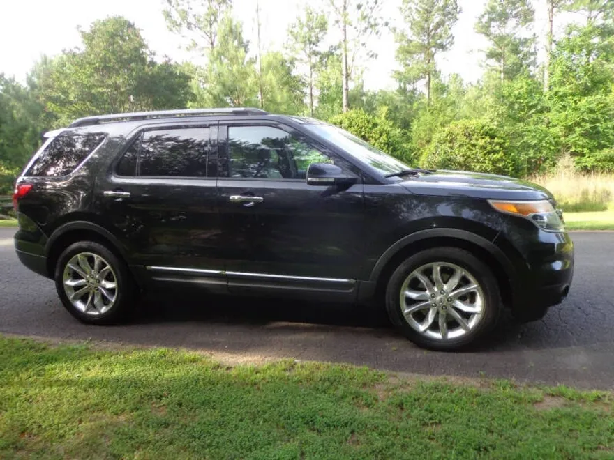 2013 Ford Explorer Limited photo 1