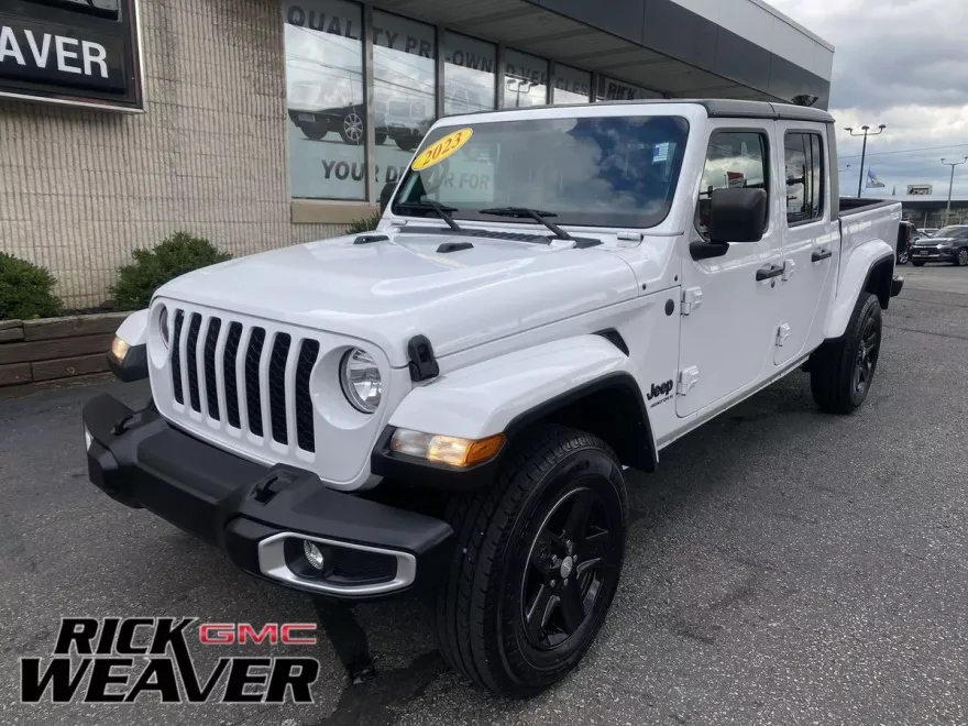 2023 Jeep Gladiator Sport S photo 1