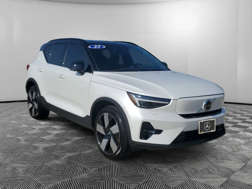 2023 Volvo XC40 Recharge Ultimate photo 1