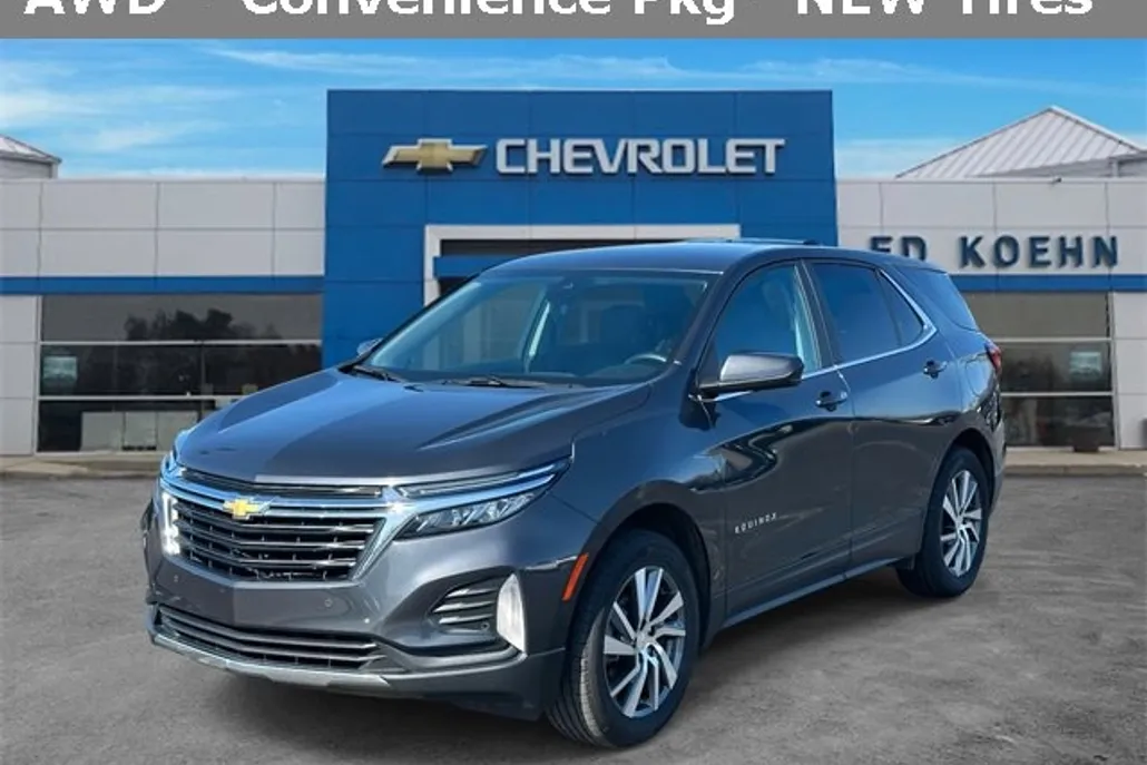 2023 Chevrolet Equinox LT photo 1