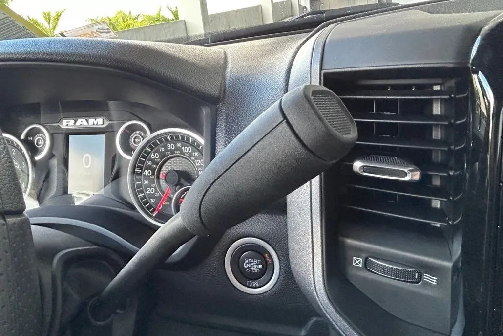2024 Ram 3500 Tradesman photo 1