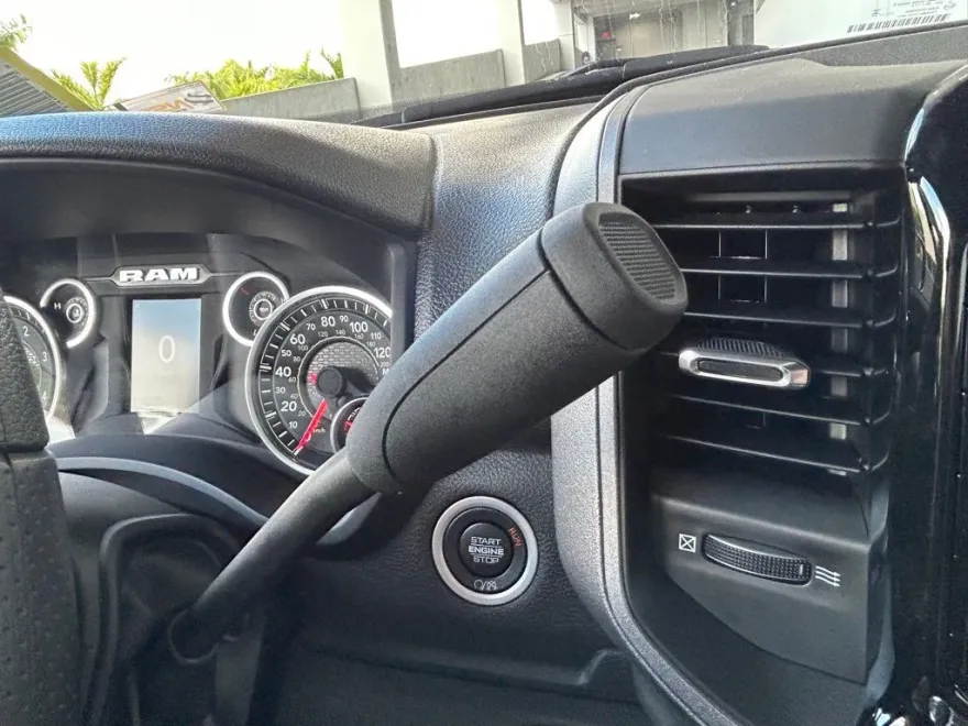 2024 Ram 3500 Tradesman photo 1