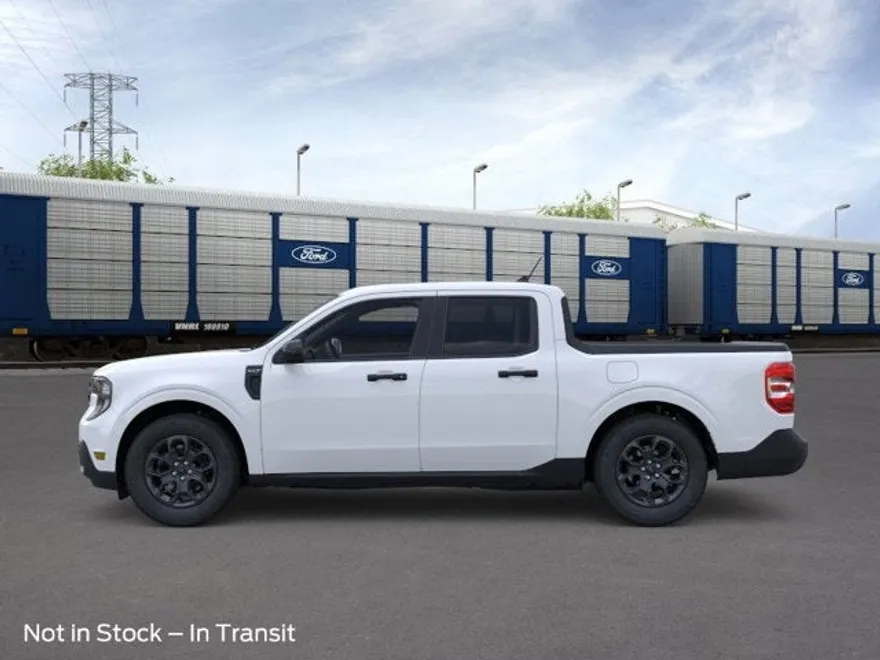 2025 Ford Maverick XLT photo 1