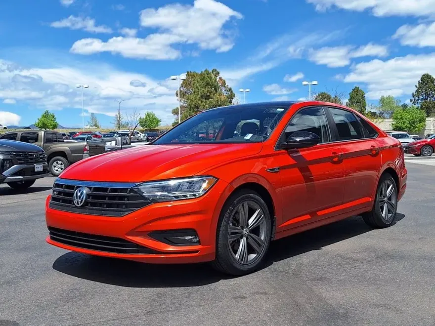 2021 Volkswagen Jetta 1.4T R-Line photo 1