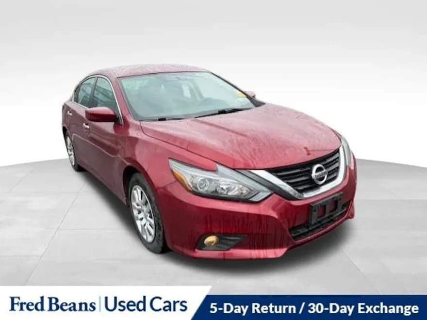 2017 Nissan Altima 2.5 SR photo 1