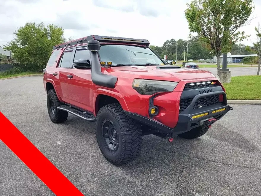 2018 Toyota 4Runner TRD Off-Road Premium photo 1