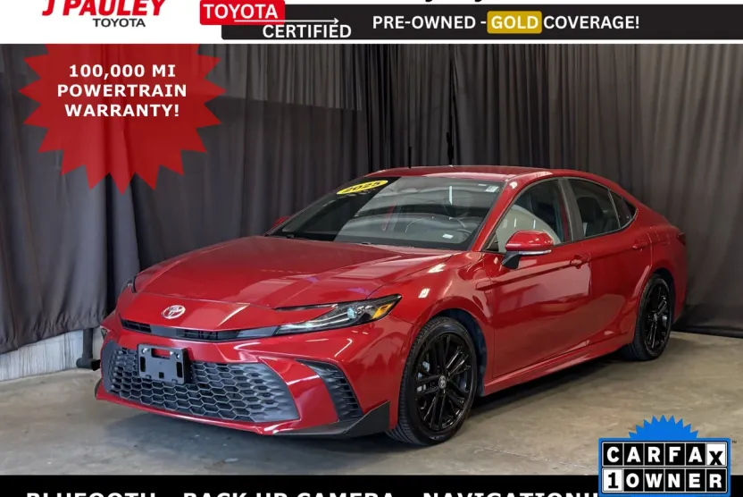 2025 Toyota Camry SE photo 1