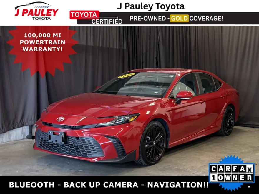 2025 Toyota Camry SE photo 1