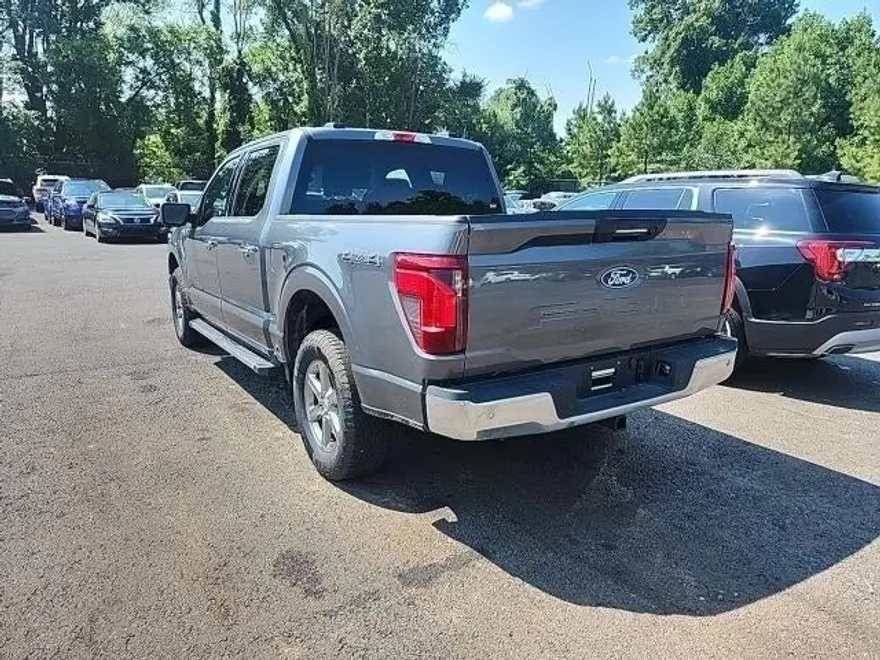 2024 Ford F-150 XLT photo 1