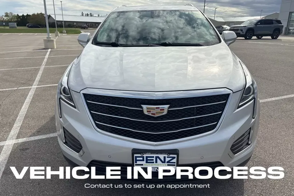 2019 Cadillac XT5 Luxury photo 1