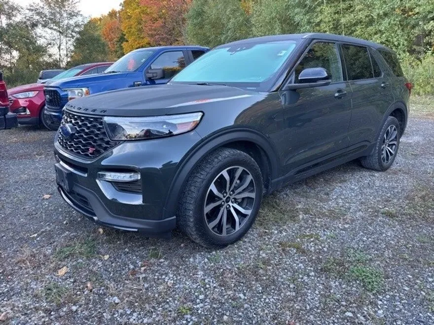 2021 Ford Explorer ST photo 1