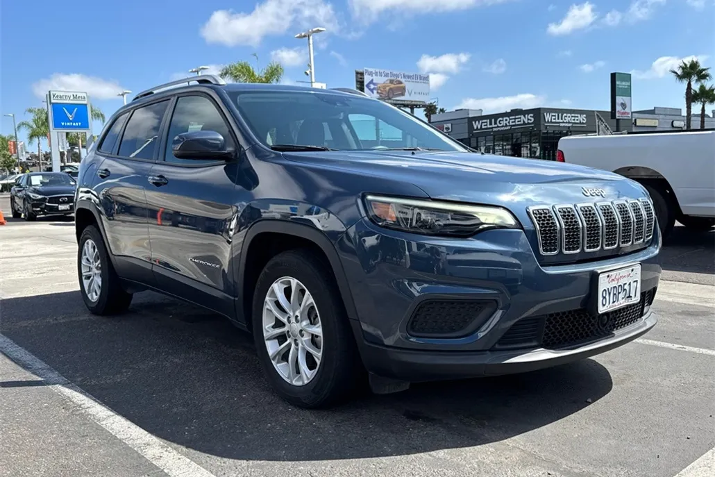 2021 Jeep Cherokee Latitude photo 1