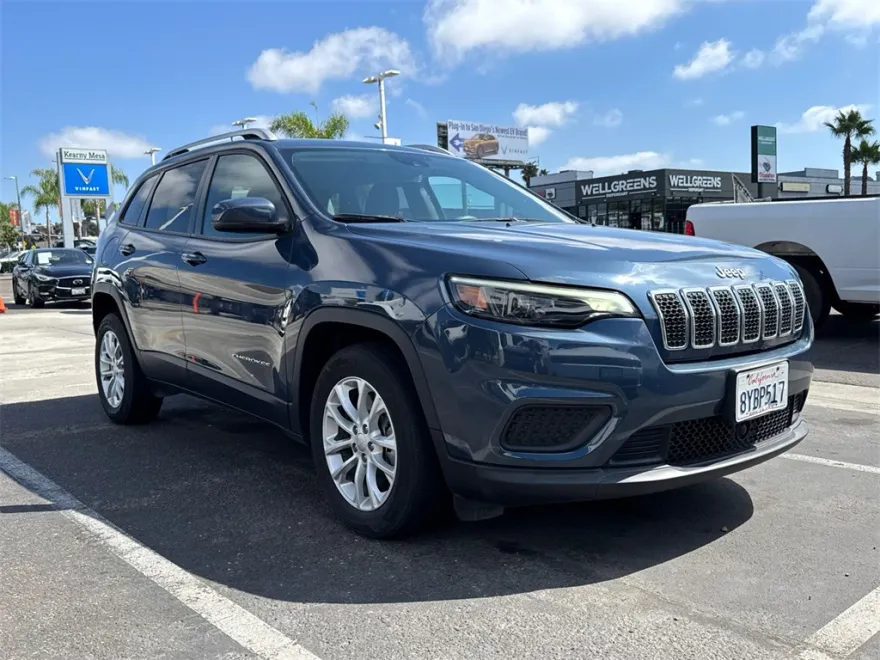 2021 Jeep Cherokee Latitude photo 1