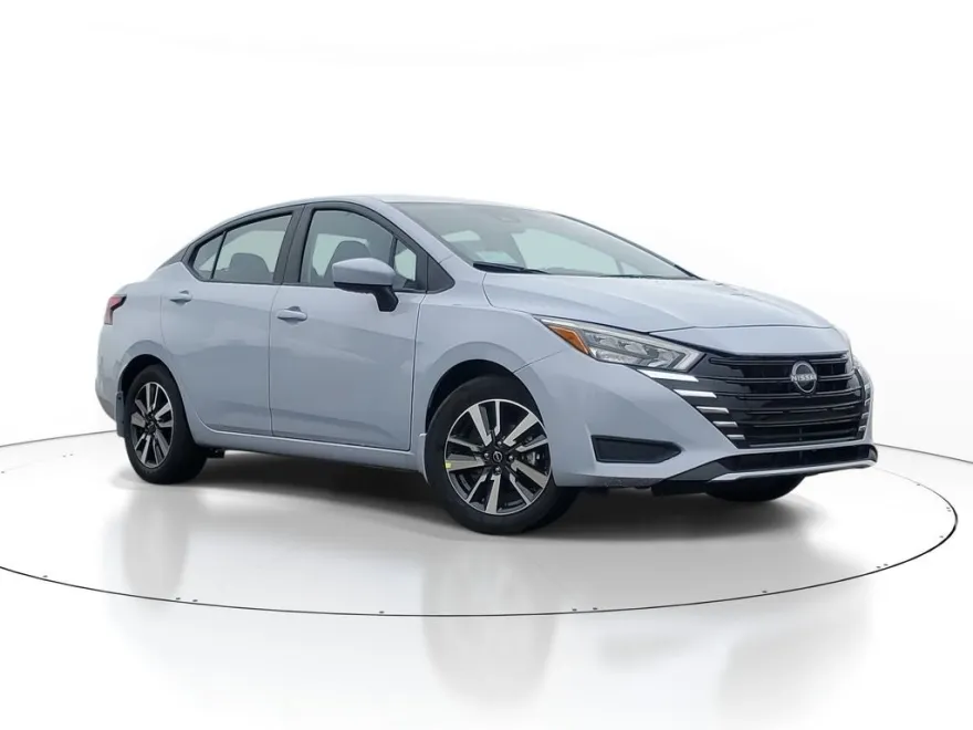 2025 Nissan Versa SV photo 1