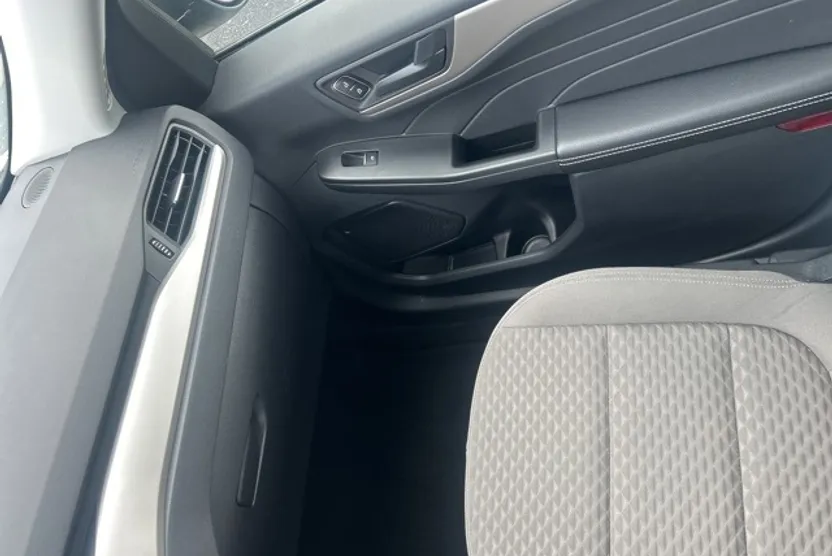 2022 Ford Escape SE photo 1