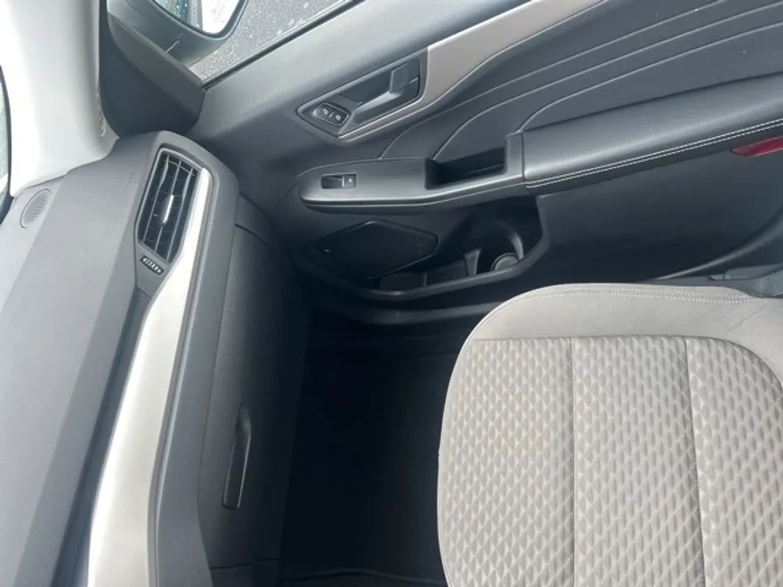 2022 Ford Escape SE photo 1