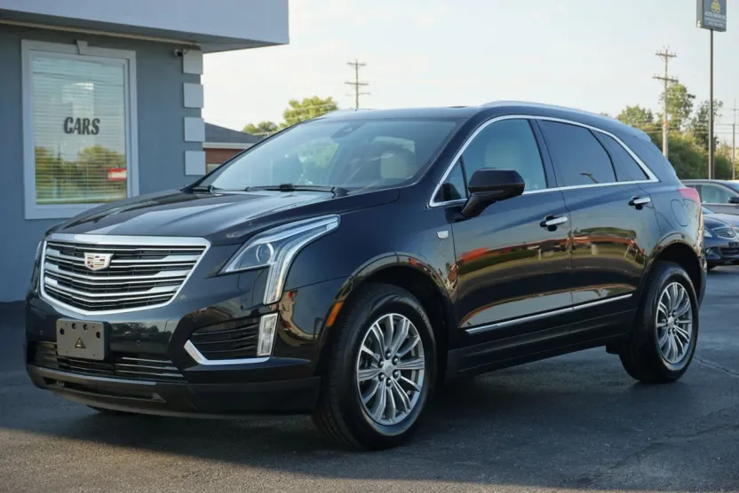 2017 Cadillac XT5 Luxury Sport photo 1