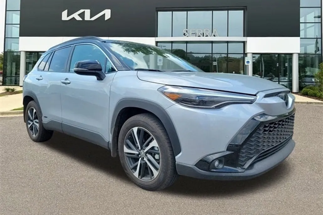 2024 Toyota Corolla Cross Hybrid XSE photo 1