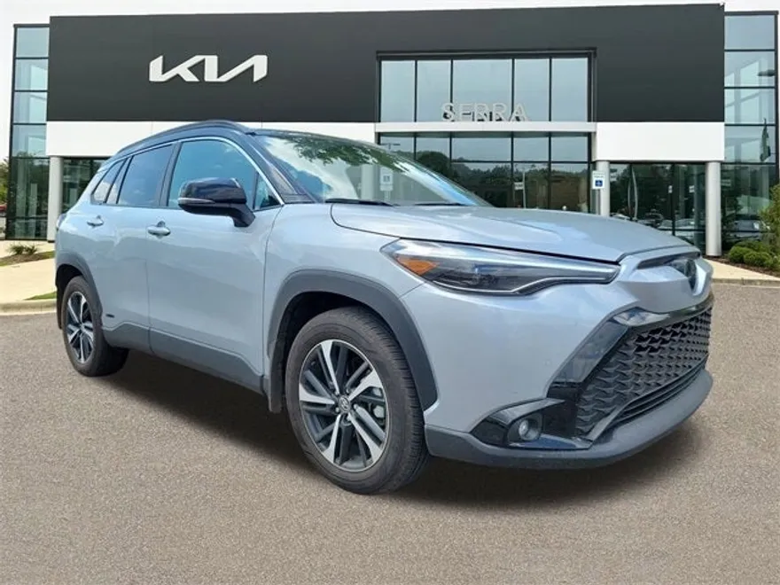 2024 Toyota Corolla Cross Hybrid XSE photo 1