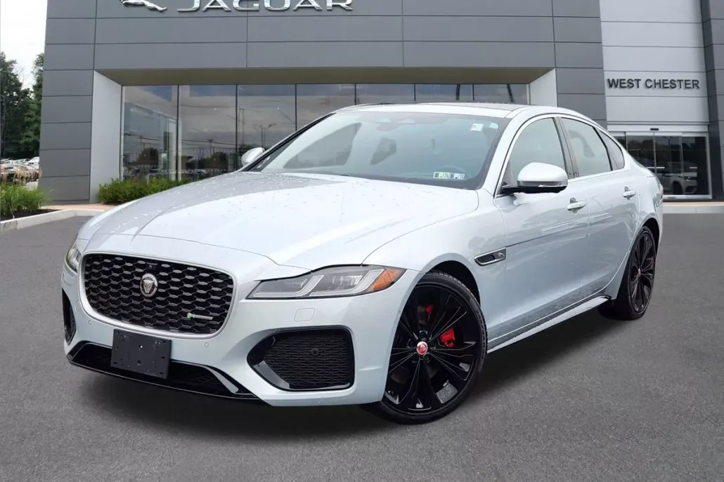 2021 Jaguar XF R-Dynamic SE photo 1