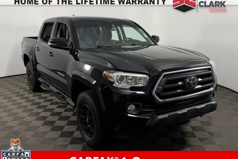2022 Toyota Tacoma SR5 V6 photo 1
