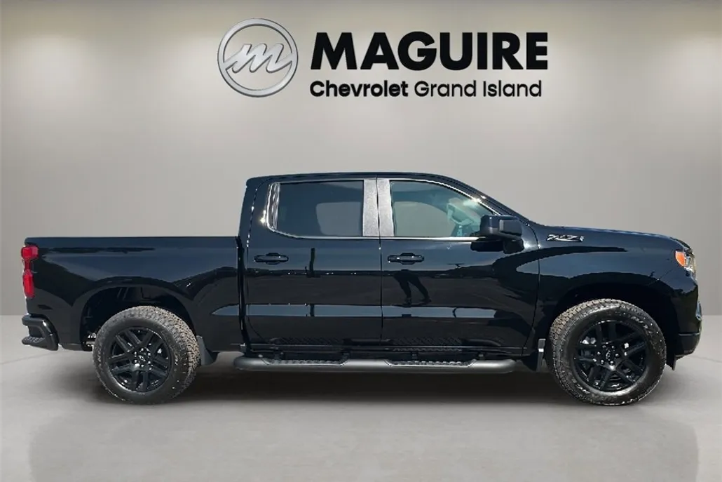 2026 Chevrolet Silverado 1500 RST photo 1