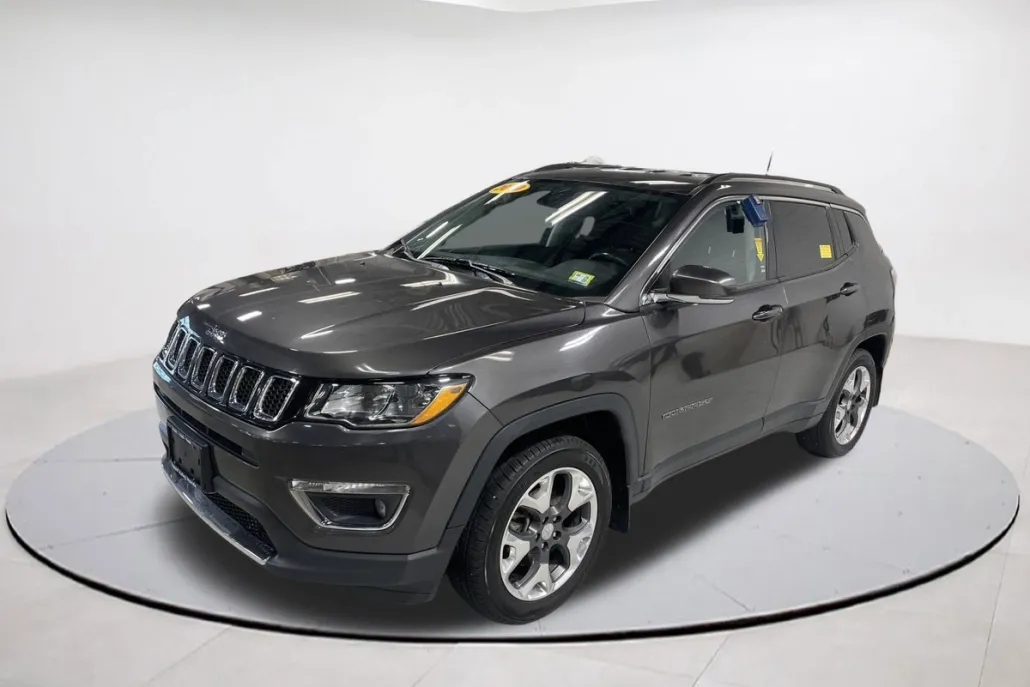 2019 Jeep Compass Limited photo 1