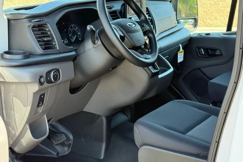 2025 Ford Transit Cargo Van photo 1