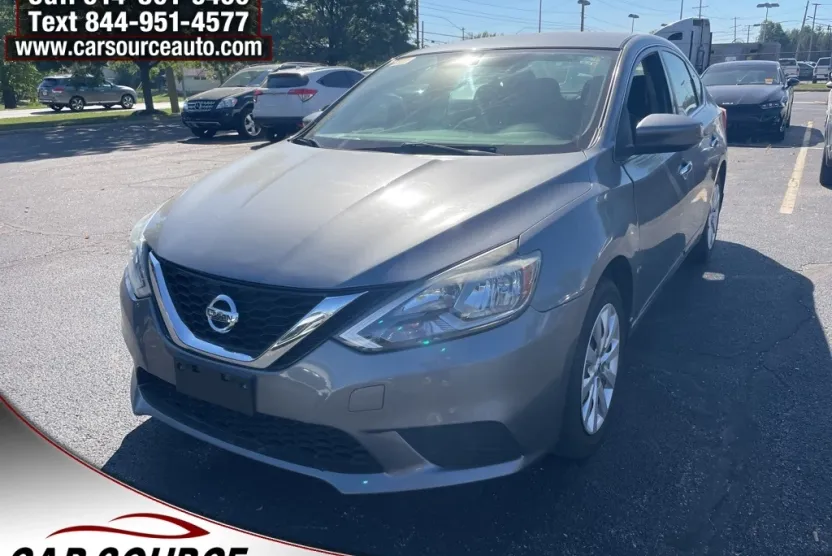 2017 Nissan Sentra SV photo 1