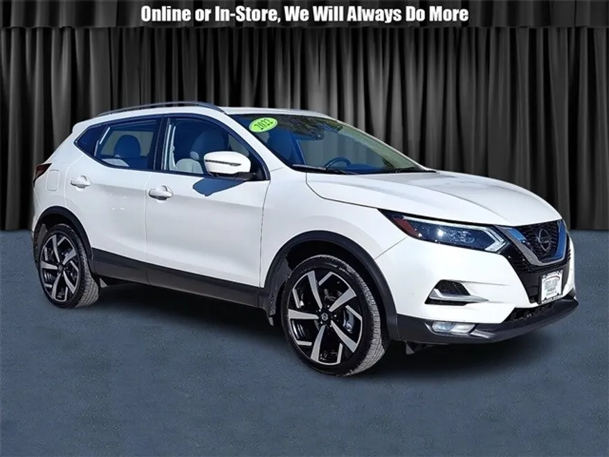 2022 Nissan Rogue Sport SL photo 1