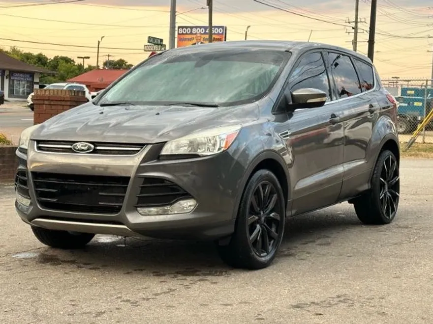2013 Ford Escape SEL Sport photo 1