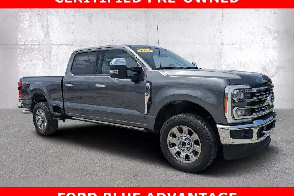 2023 Ford F-250 Lariat photo 1
