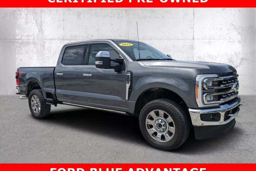 2023 Ford F-250 Lariat photo 1