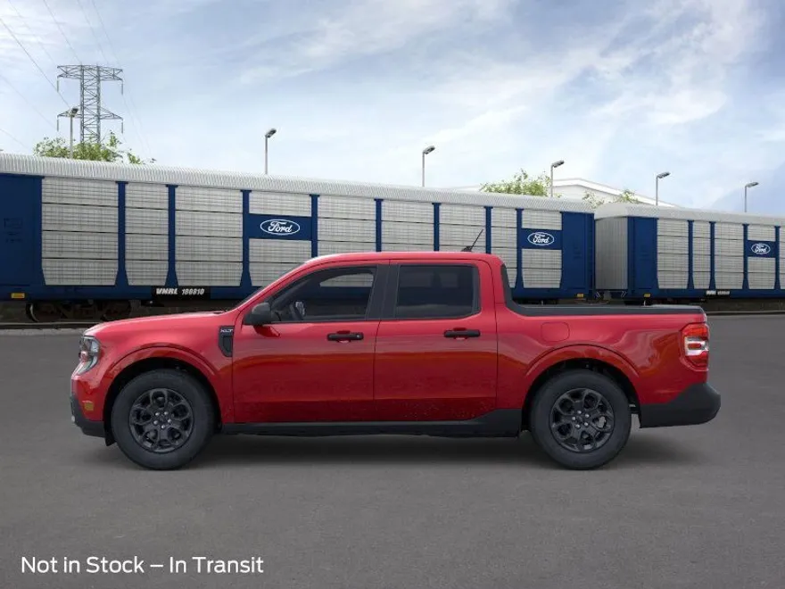 2025 Ford Maverick XLT photo 1