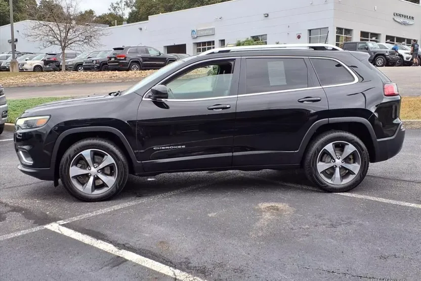 2019 Jeep Cherokee Limited photo 1