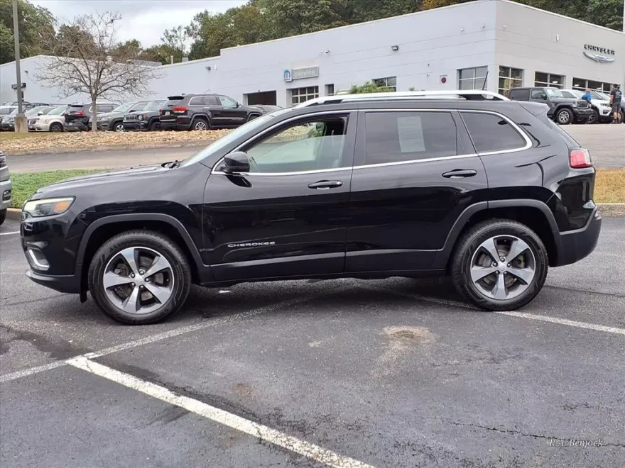 2019 Jeep Cherokee Limited photo 1