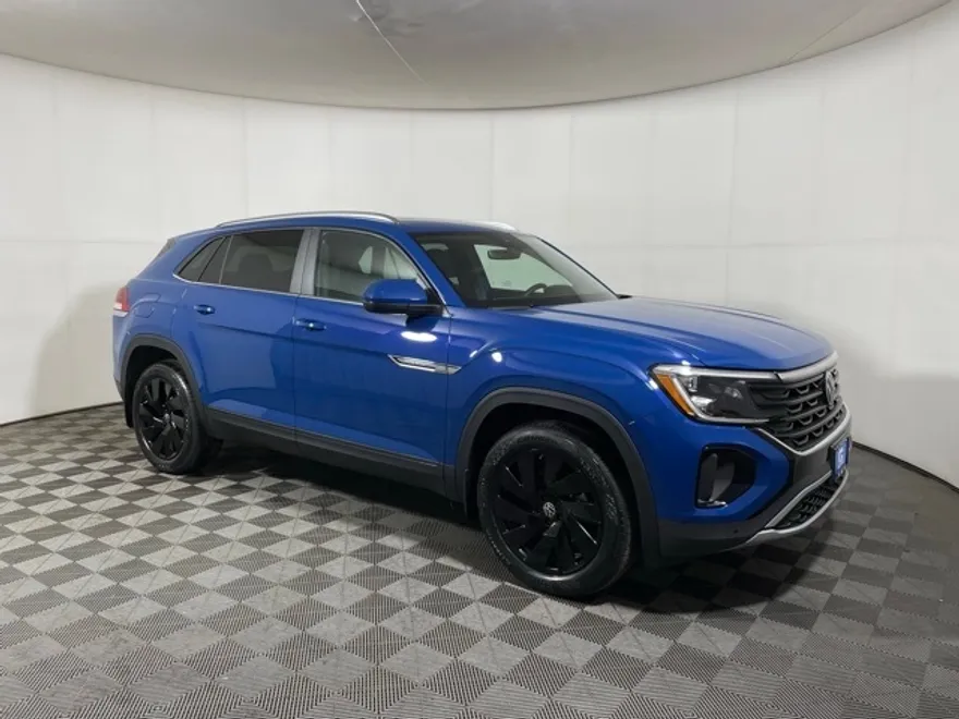 2025 Volkswagen Atlas Cross Sport SE Technology photo 1