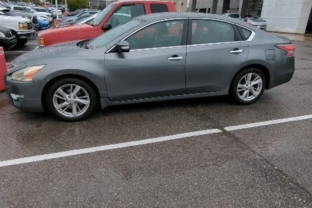 2015 Nissan Altima 2.5 SL photo 1