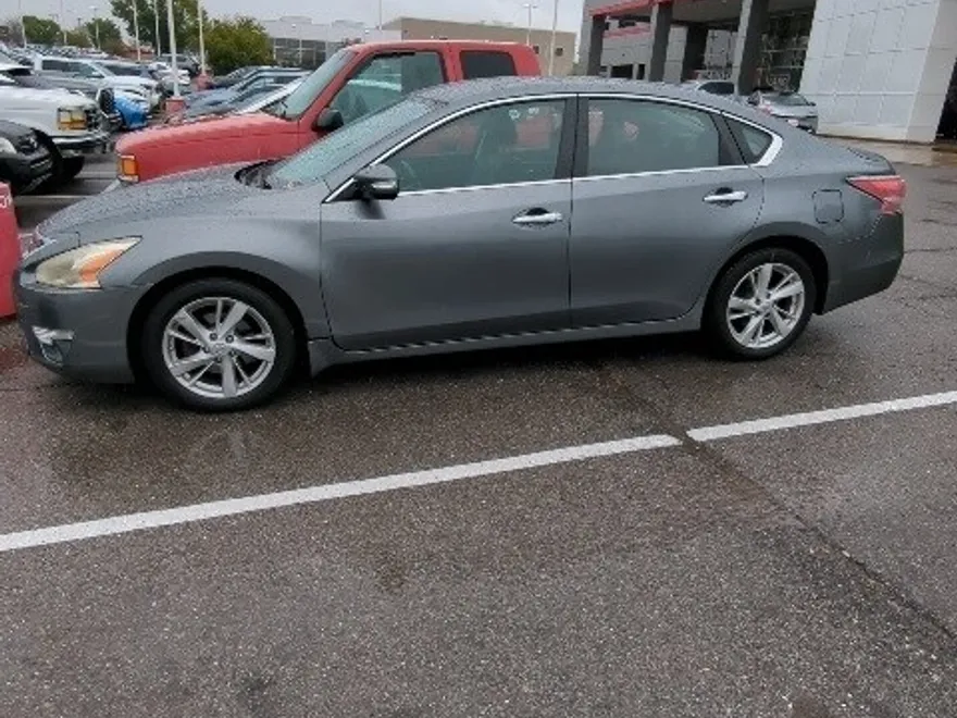 2015 Nissan Altima 2.5 SL photo 1
