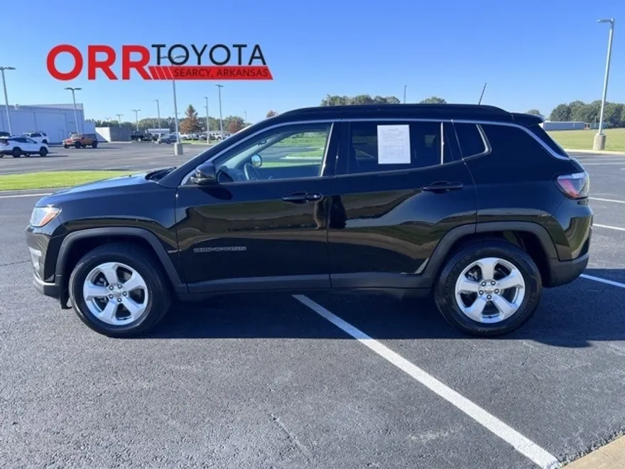 2021 Jeep Compass Latitude photo 1
