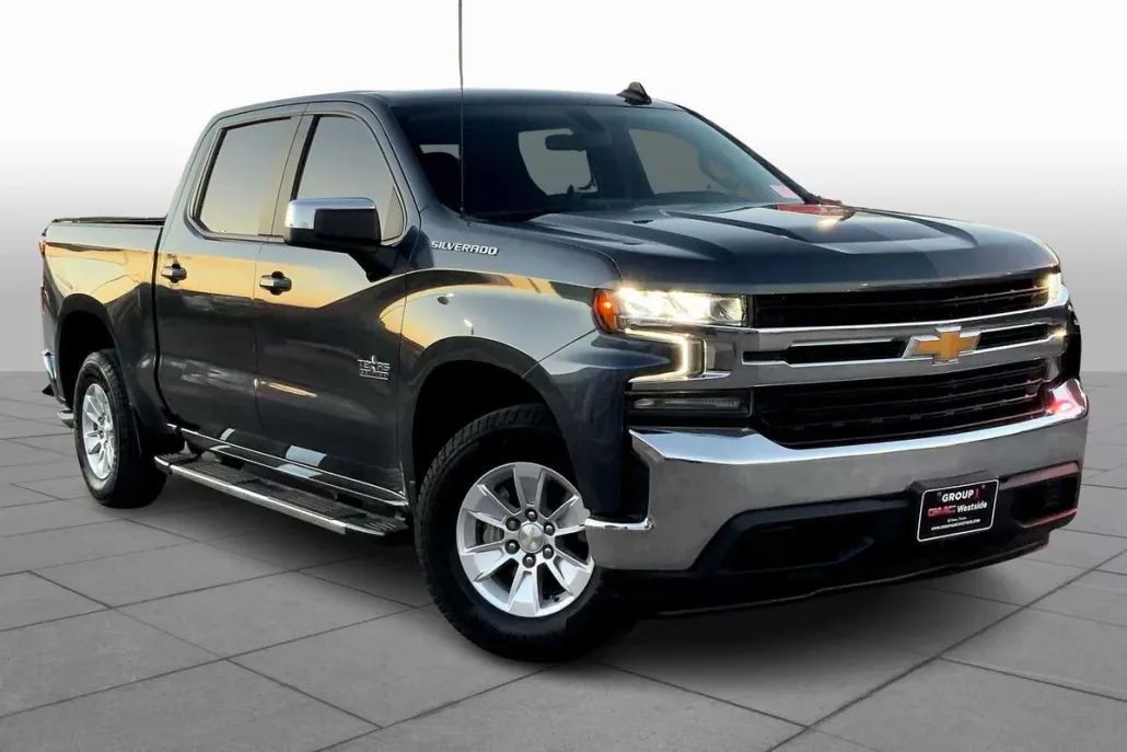2020 Chevrolet Silverado 1500 LT photo 1